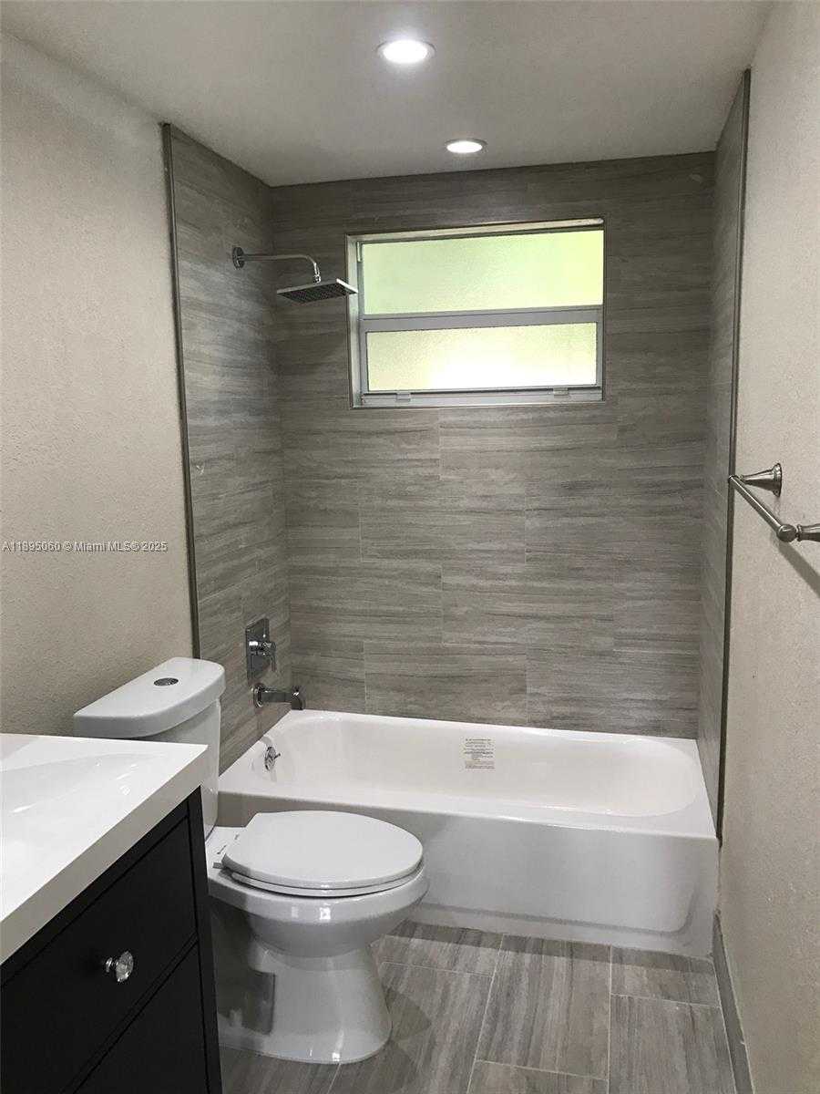 Small Image of 9353 FONTAINEBLEAU BLVD #A201, Miami Number 20