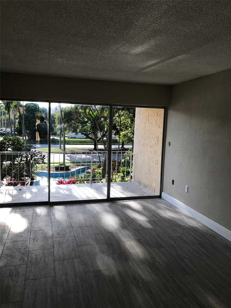Small Image of 9353 FONTAINEBLEAU BLVD #A201, Miami Number 3