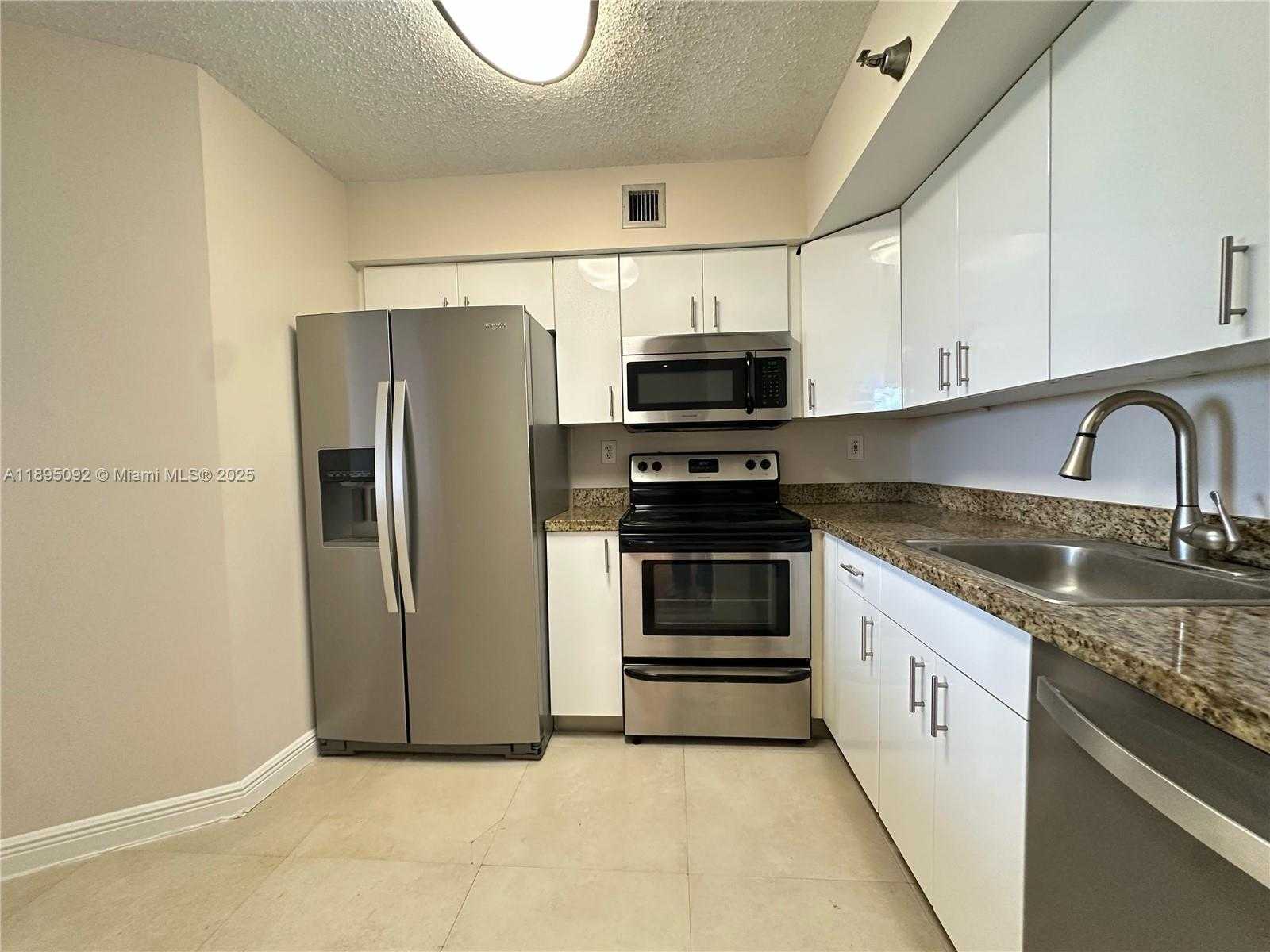 Small Image of 3300 NORTH EAST 191ST ST #709, Aventura Number 2