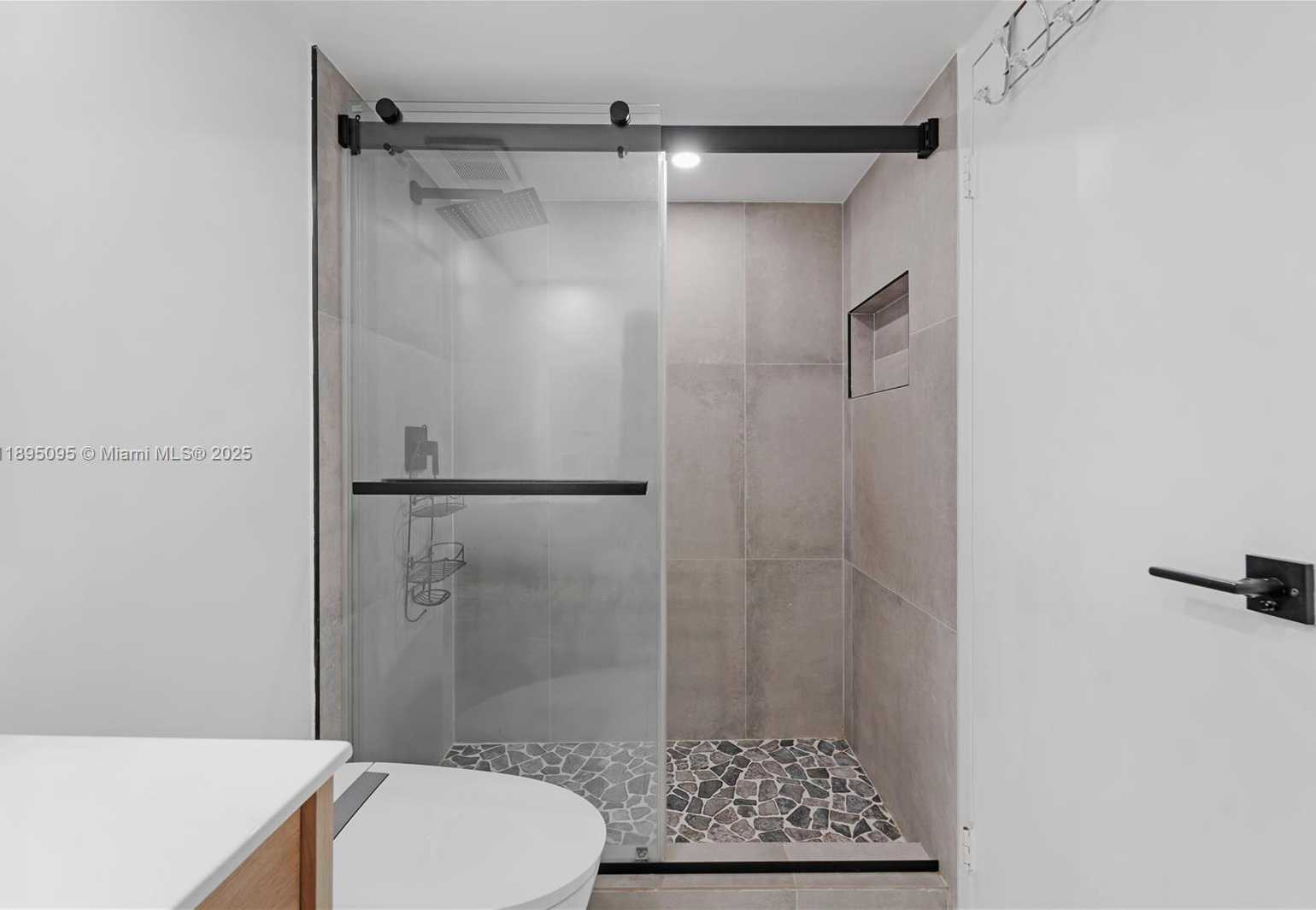 Small Image of 7601 EAST TREASURE DR #819, North Bay Village Number 13