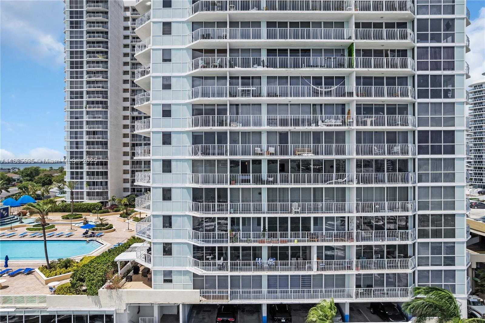 Small Image of 7601 EAST TREASURE DR #819, North Bay Village Number 28