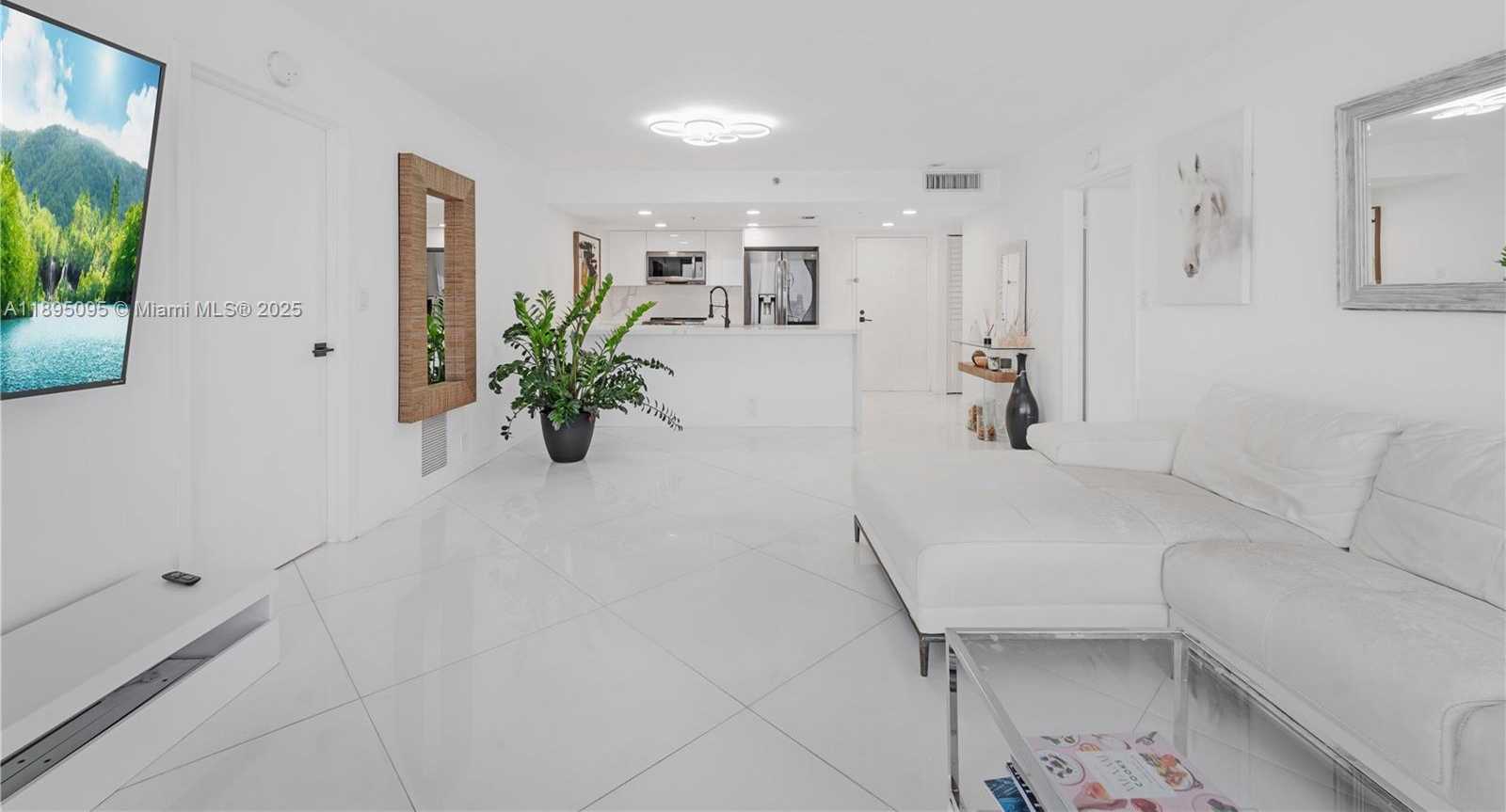 Small Image of 7601 EAST TREASURE DR #819, North Bay Village Number 8