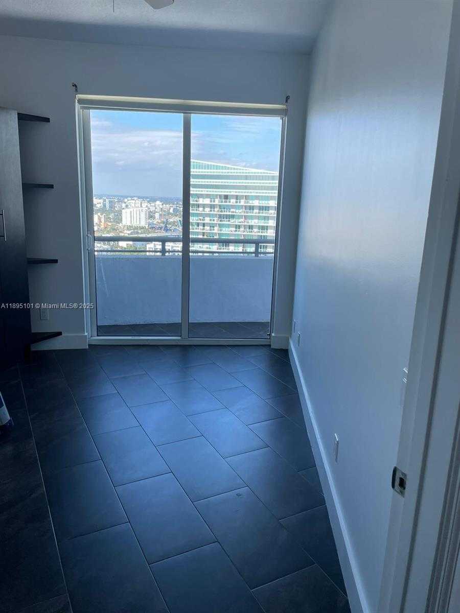 Small Image of 60 SOUTH WEST 13TH ST #3426, Miami Number 14
