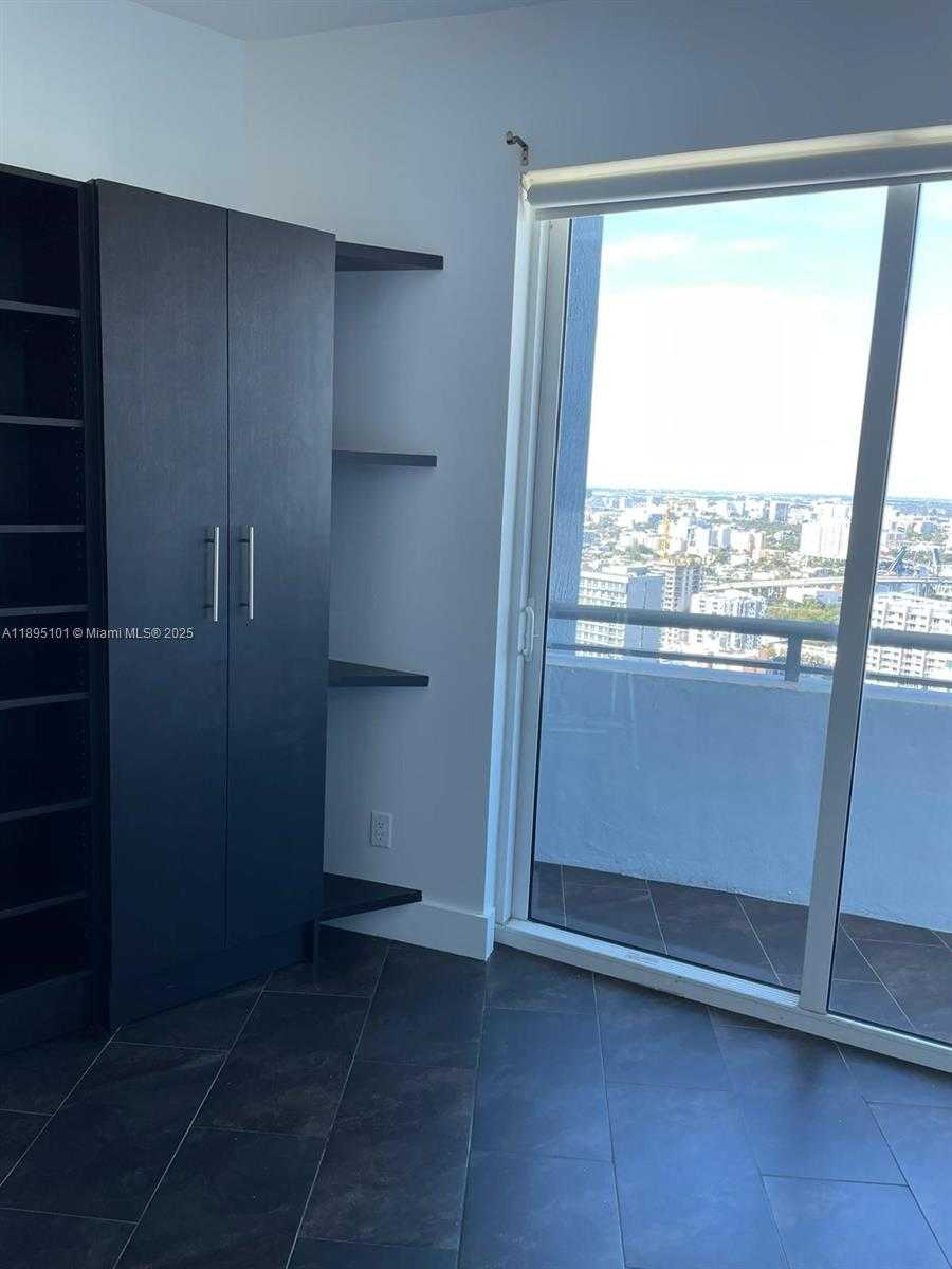 Small Image of 60 SOUTH WEST 13TH ST #3426, Miami Number 16