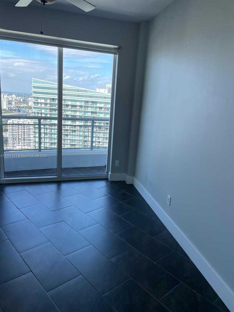 Small Image of 60 SOUTH WEST 13TH ST #3426, Miami Number 25