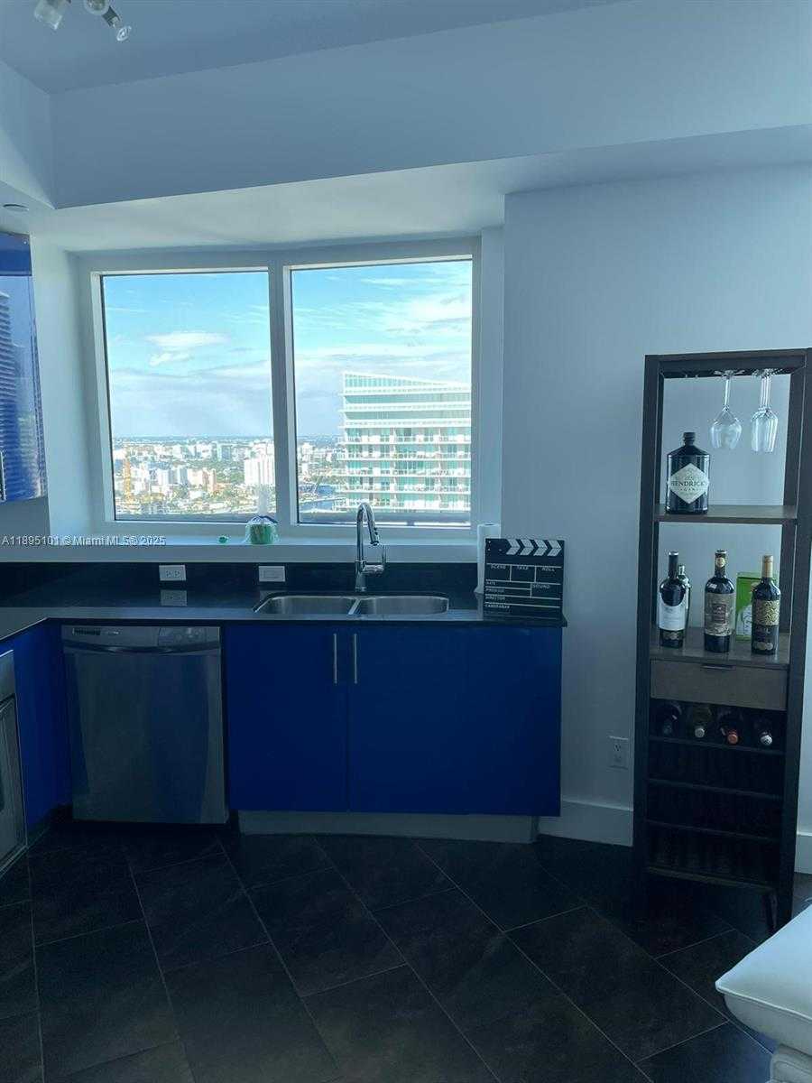 Small Image of 60 SOUTH WEST 13TH ST #3426, Miami Number 27