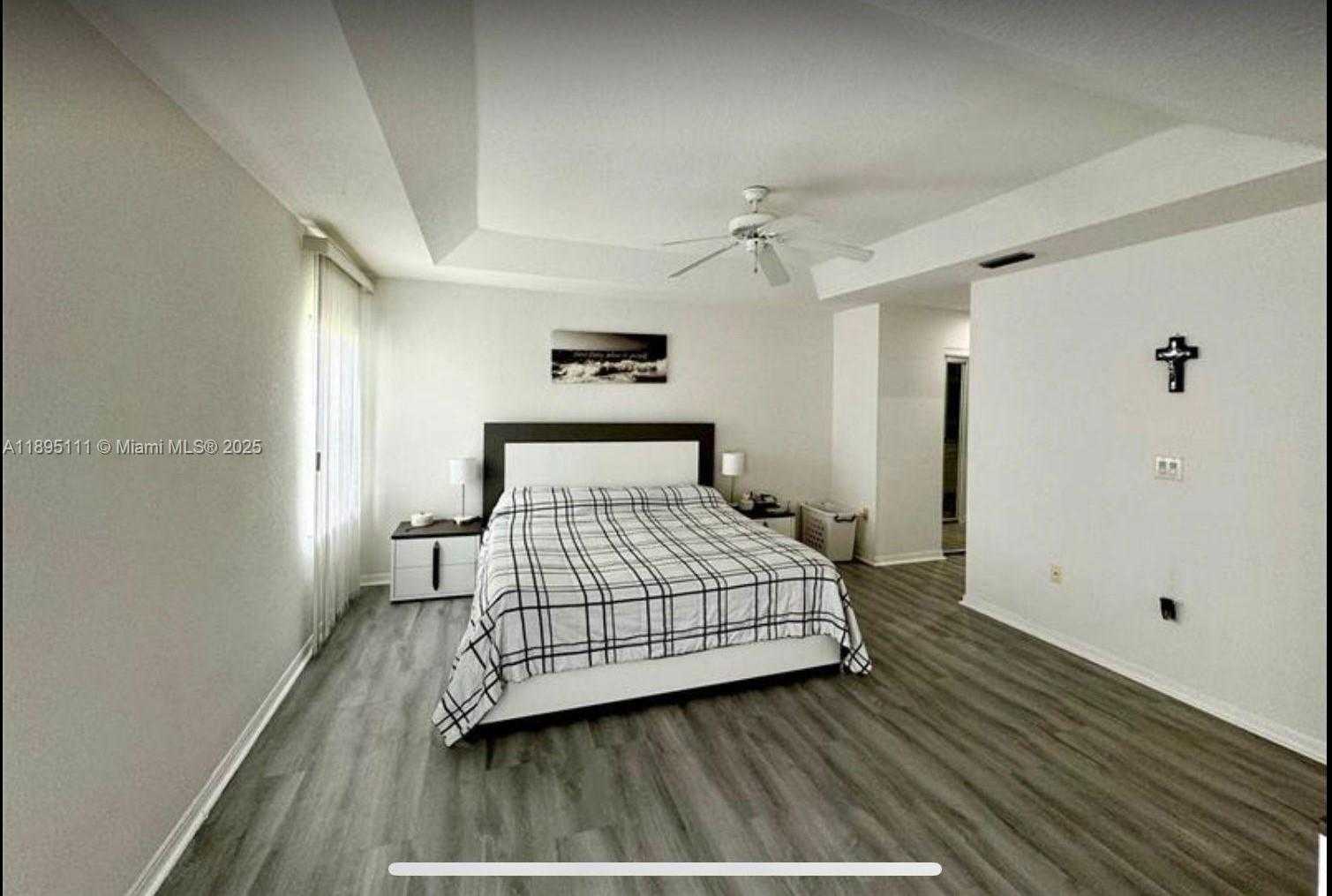 Small Image of 17025 NORTH WEST 20TH ST, Pembroke Pines Number 19