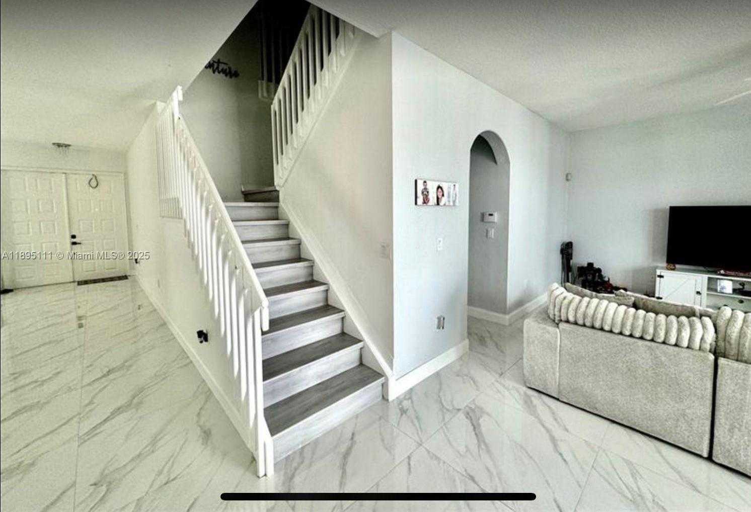 Small Image of 17025 NORTH WEST 20TH ST, Pembroke Pines Number 8