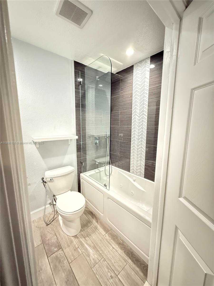 Small Image of 8851 NORTH WEST 119TH ST #4308, Hialeah Gardens Number 24