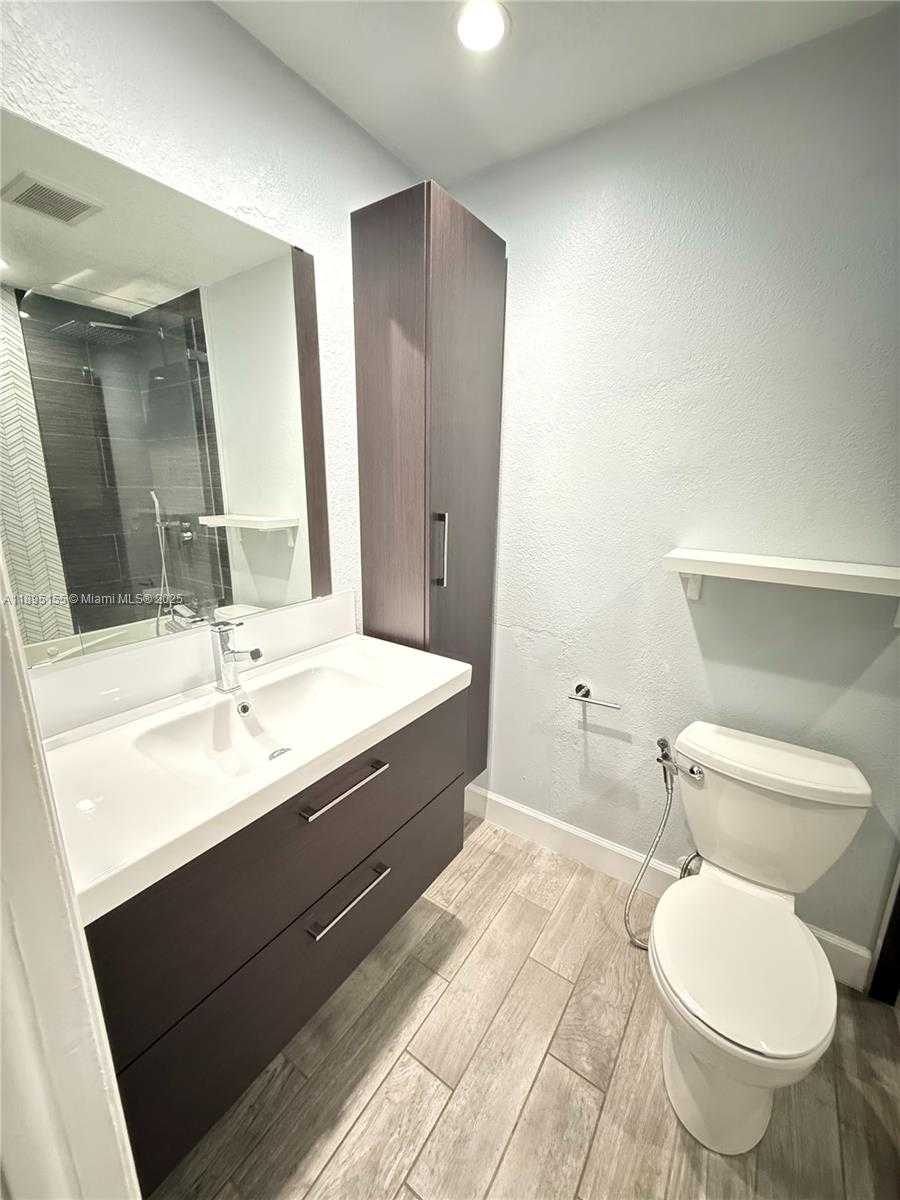Small Image of 8851 NORTH WEST 119TH ST #4308, Hialeah Gardens Number 25