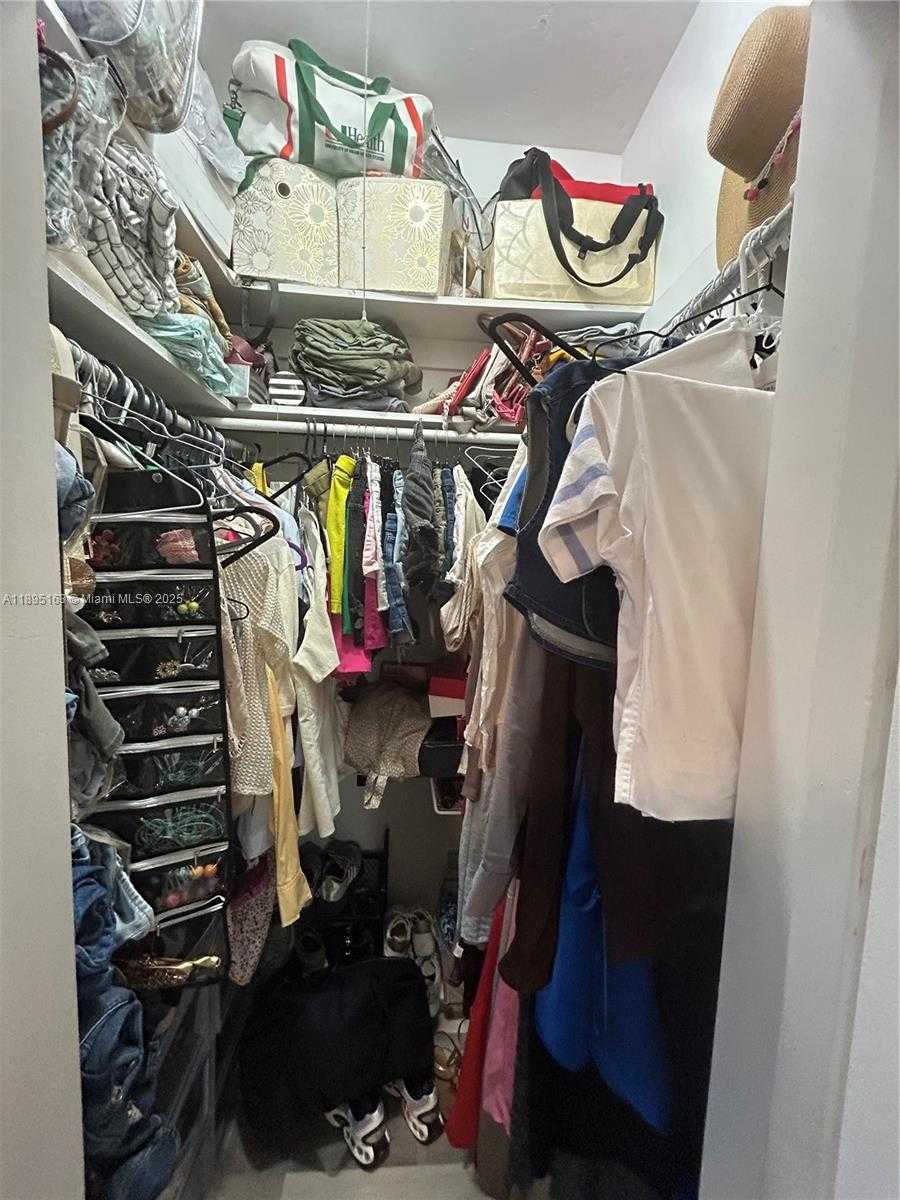 Small Image of 1840 JAMES AVE #6, Miami Beach Number 12