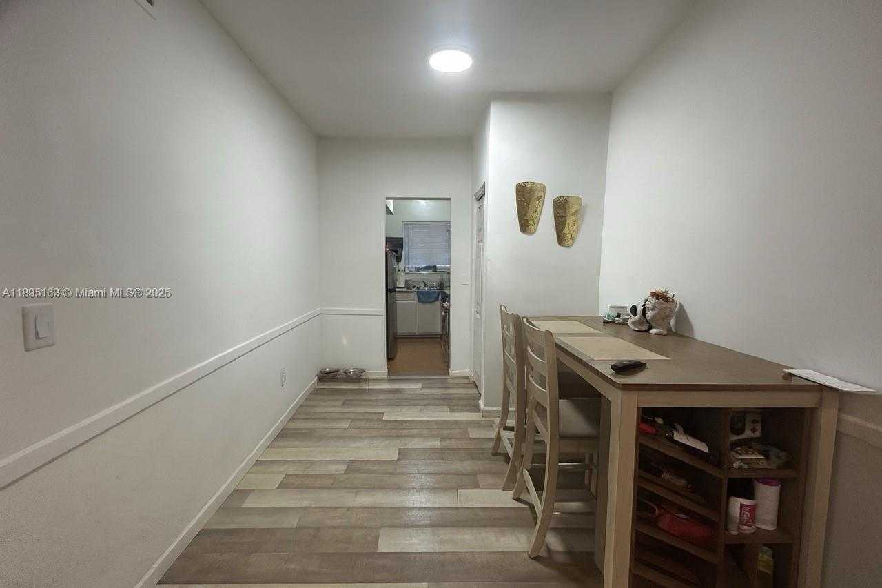 Small Image of 1840 JAMES AVE #6, Miami Beach Number 4