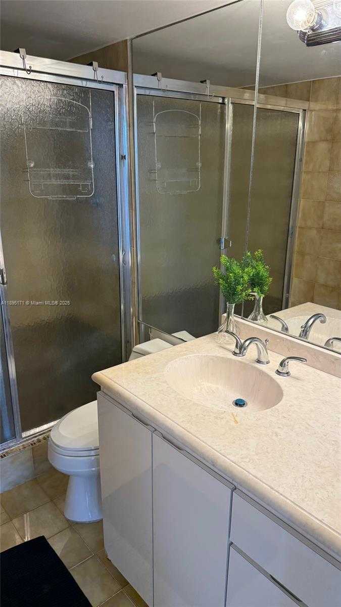 Small Image of 9800 WEST BAY HARBOR DR #509, Bay Harbor Islands Number 13