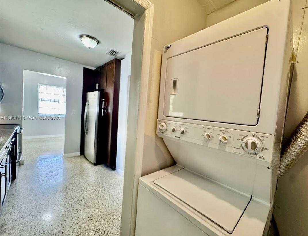 Small Image of 901 NORTH WEST 55TH ST #901, Miami Number 3
