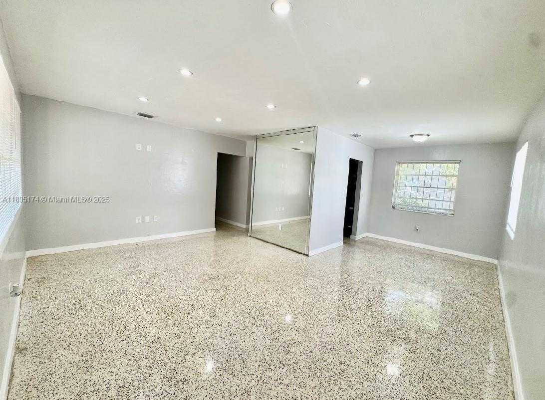 Small Image of 901 NORTH WEST 55TH ST #901, Miami Number 4