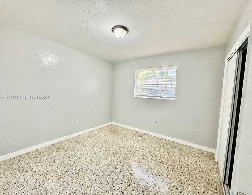 Small Image of 901 NORTH WEST 55TH ST #901, Miami Number 5
