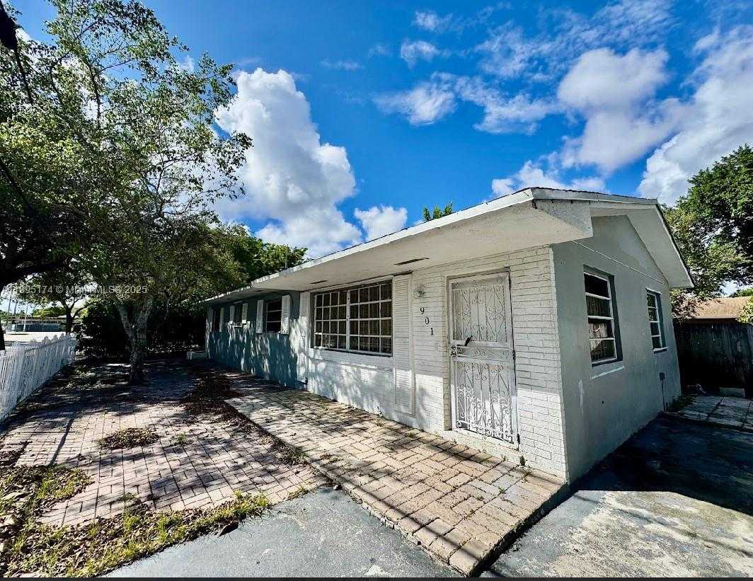 Small Image of 901 NORTH WEST 55TH ST #901, Miami Number 8