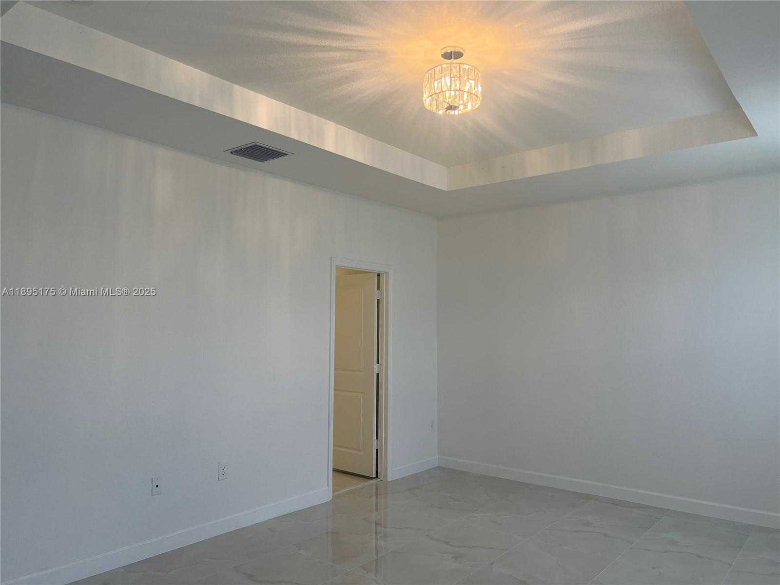 Small Image of 16960 SOUTH WEST 288TH TER #16960, Homestead Number 11