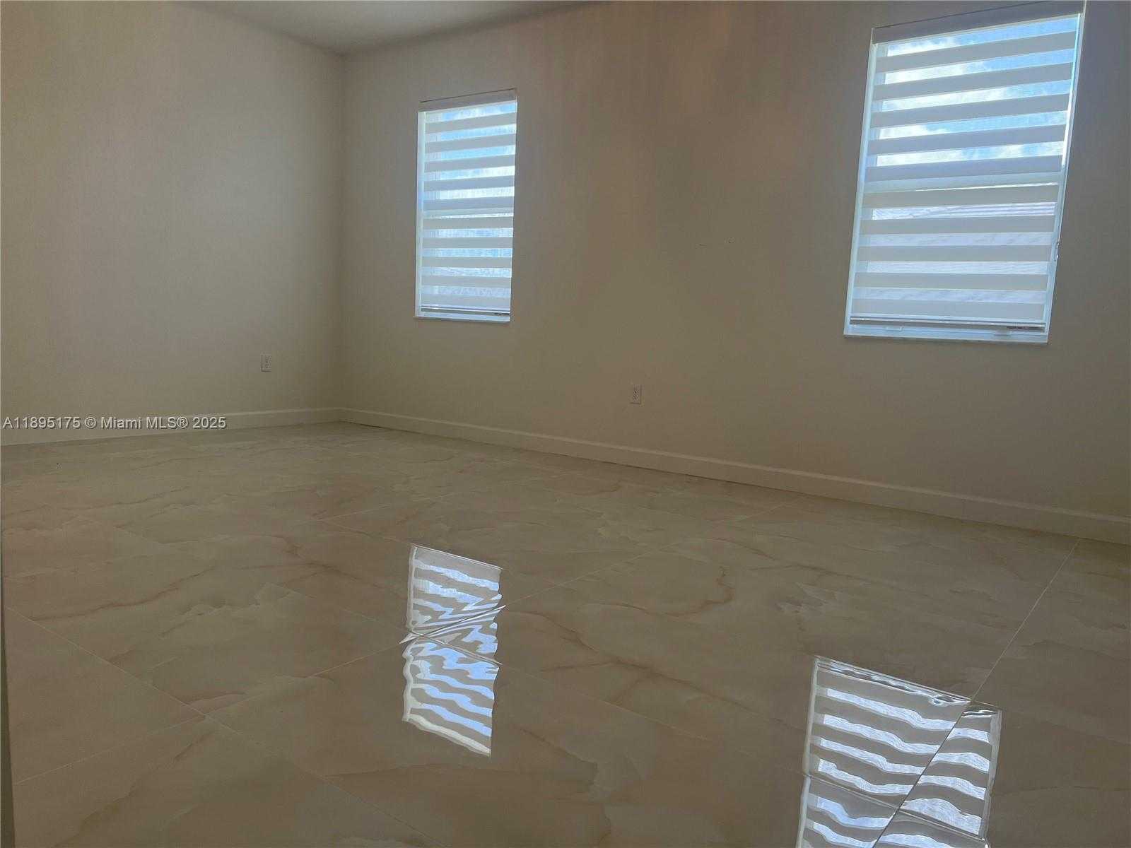 Small Image of 16960 SOUTH WEST 288TH TER #16960, Homestead Number 14