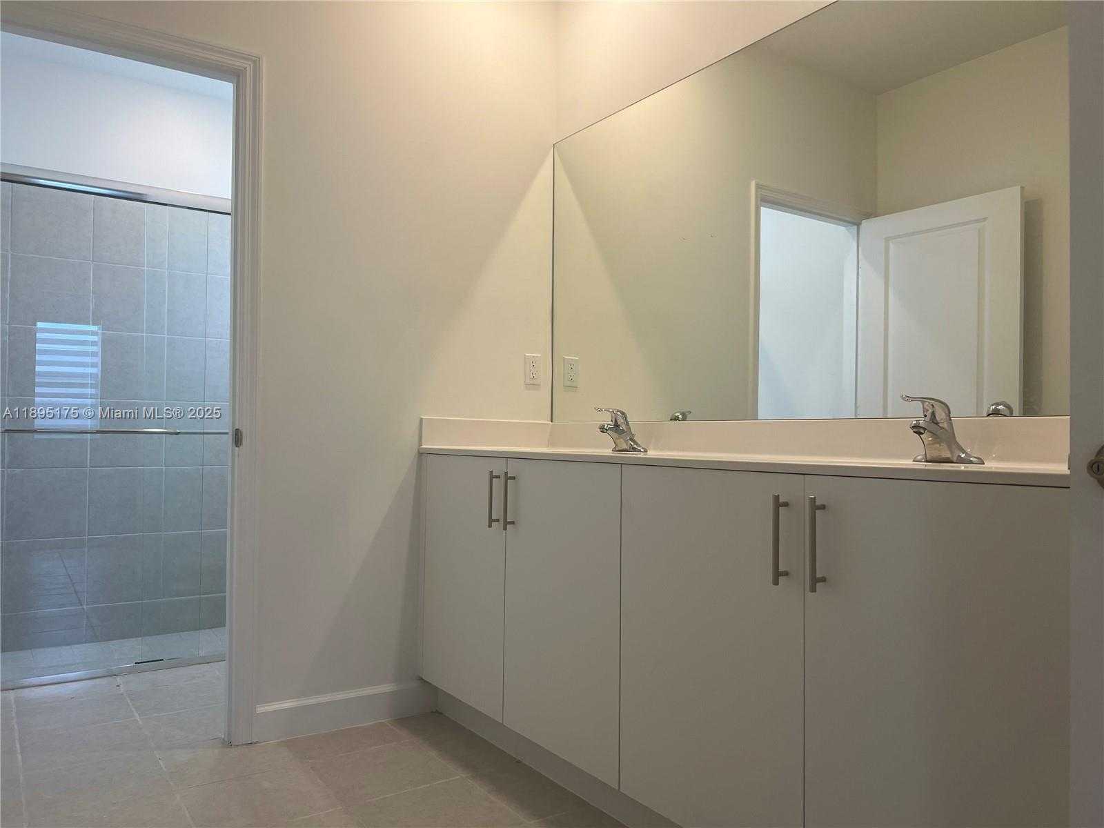 Small Image of 16960 SOUTH WEST 288TH TER #16960, Homestead Number 15