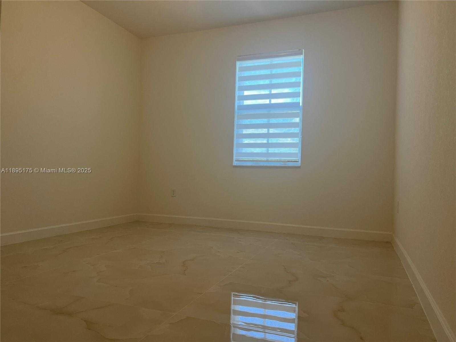 Small Image of 16960 SOUTH WEST 288TH TER #16960, Homestead Number 22