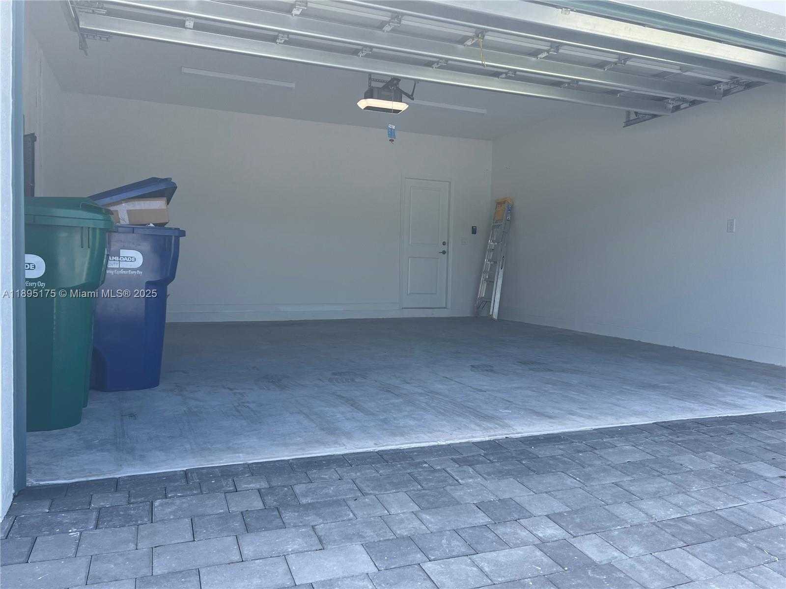 Small Image of 16960 SOUTH WEST 288TH TER #16960, Homestead Number 26