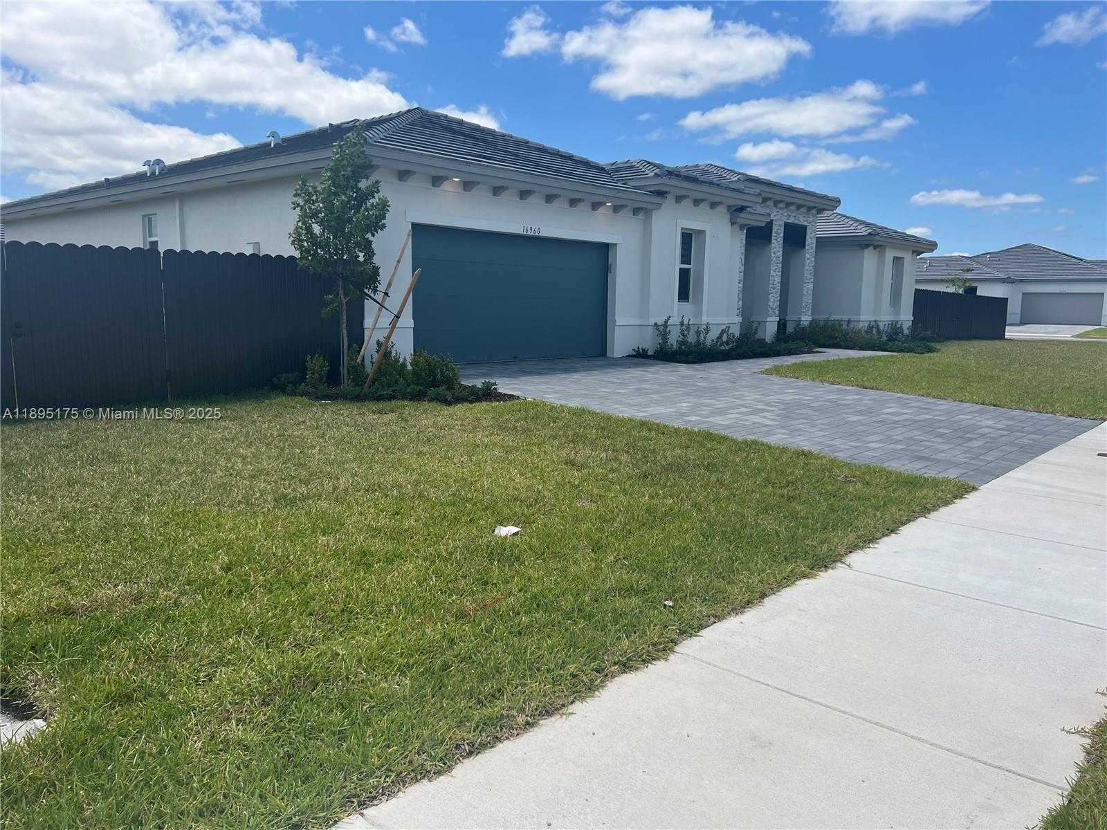 Small Image of 16960 SOUTH WEST 288TH TER #16960, Homestead Number 31