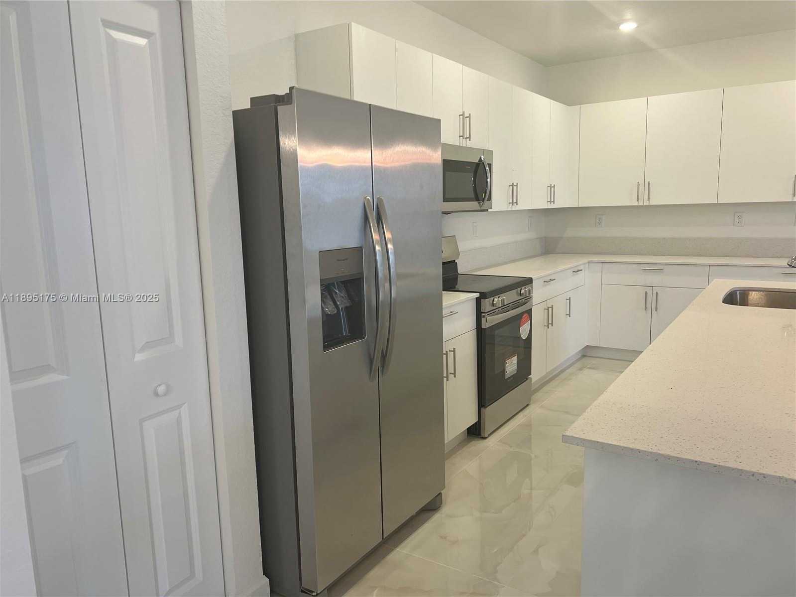 Small Image of 16960 SOUTH WEST 288TH TER #16960, Homestead Number 4