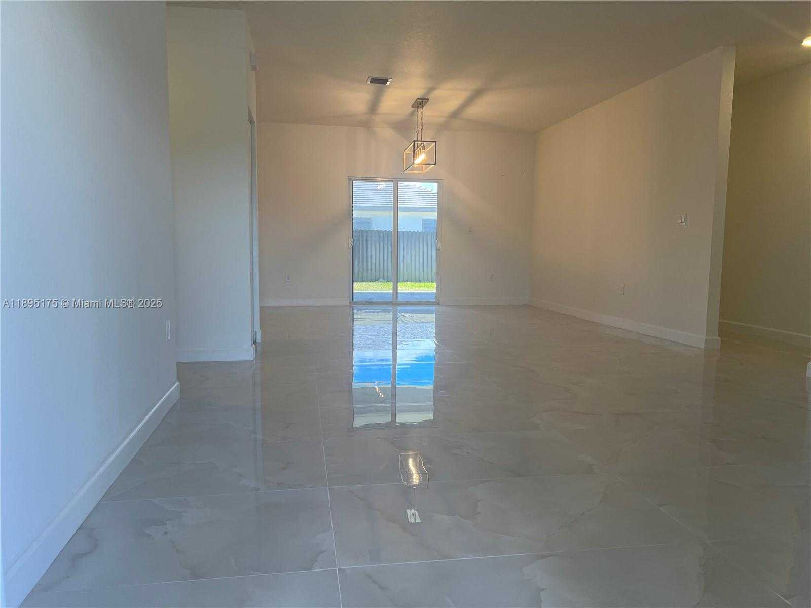 Small Image of 16960 SOUTH WEST 288TH TER #16960, Homestead Number 6