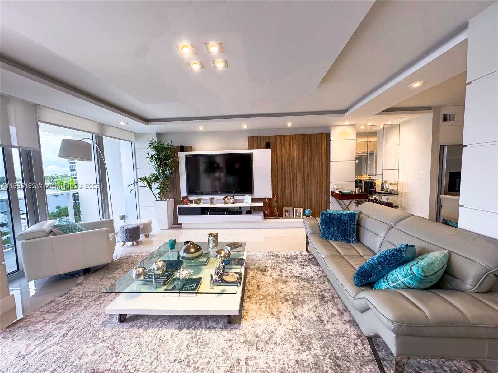 Small Image of 900 BAY DR #604, Miami Beach Number 6