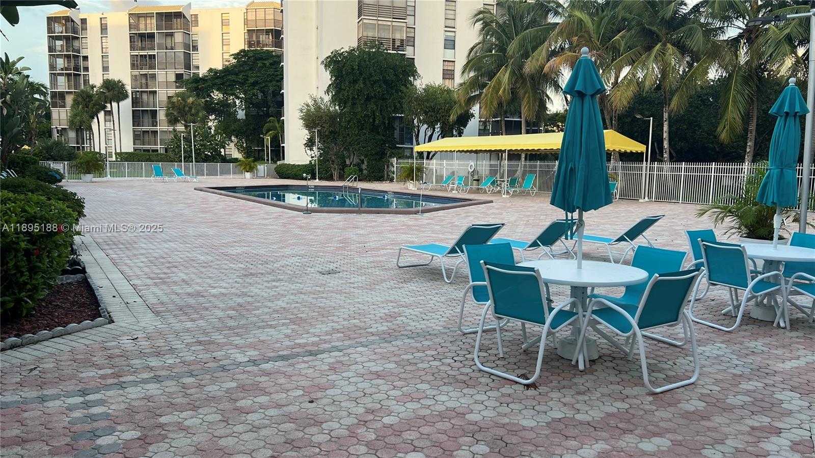 Small Image of 20500 WEST COUNTRY CLUB DR #117, Aventura Number 10
