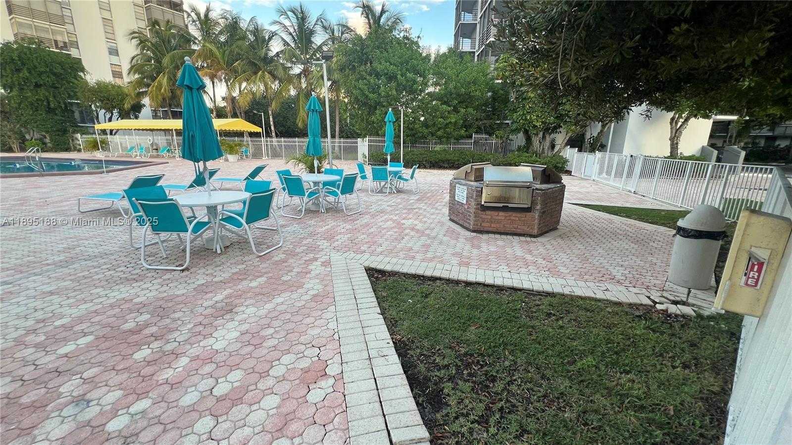 Small Image of 20500 WEST COUNTRY CLUB DR #117, Aventura Number 11