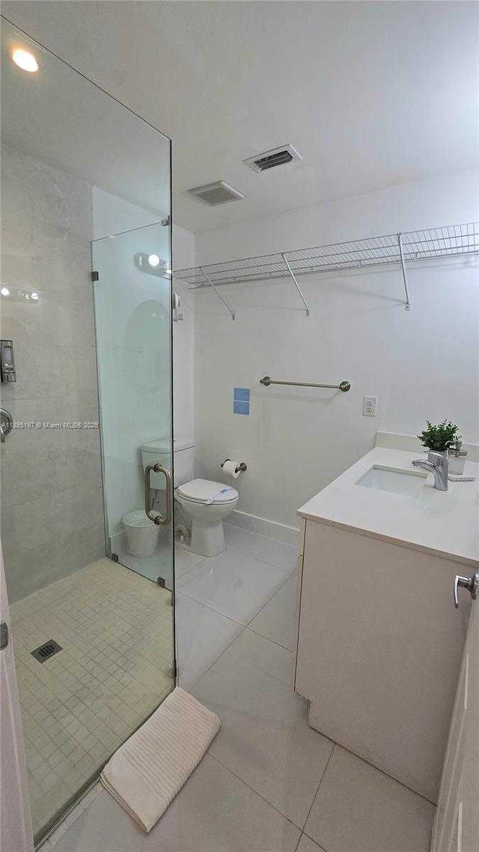 Small Image of 9331 SOUTH WEST 27TH ST, Miami Number 18