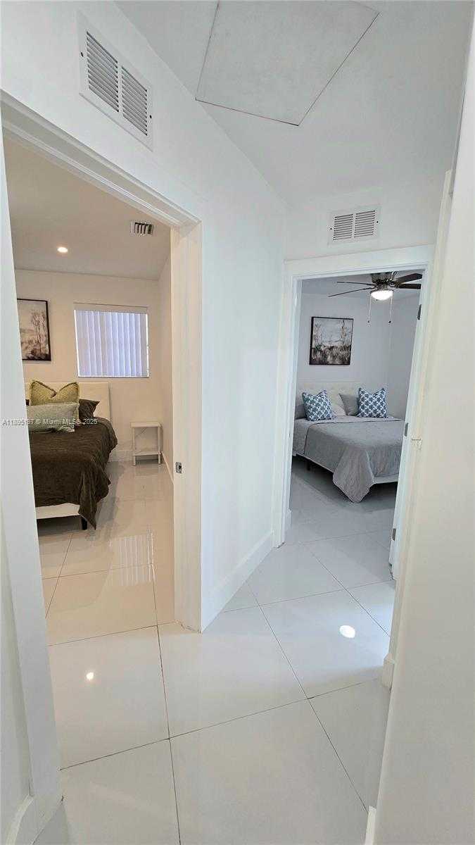 Small Image of 9331 SOUTH WEST 27TH ST, Miami Number 22