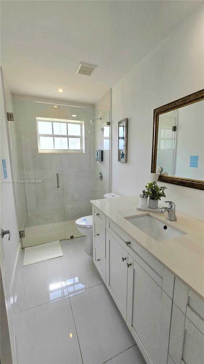 Small Image of 9331 SOUTH WEST 27TH ST, Miami Number 23