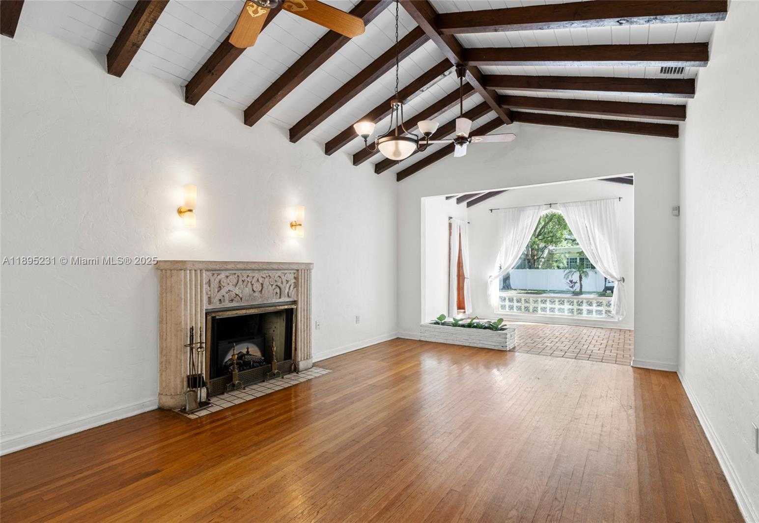 Small Image of 9212 NORTH EAST 10TH AVE, Miami Shores Number 10