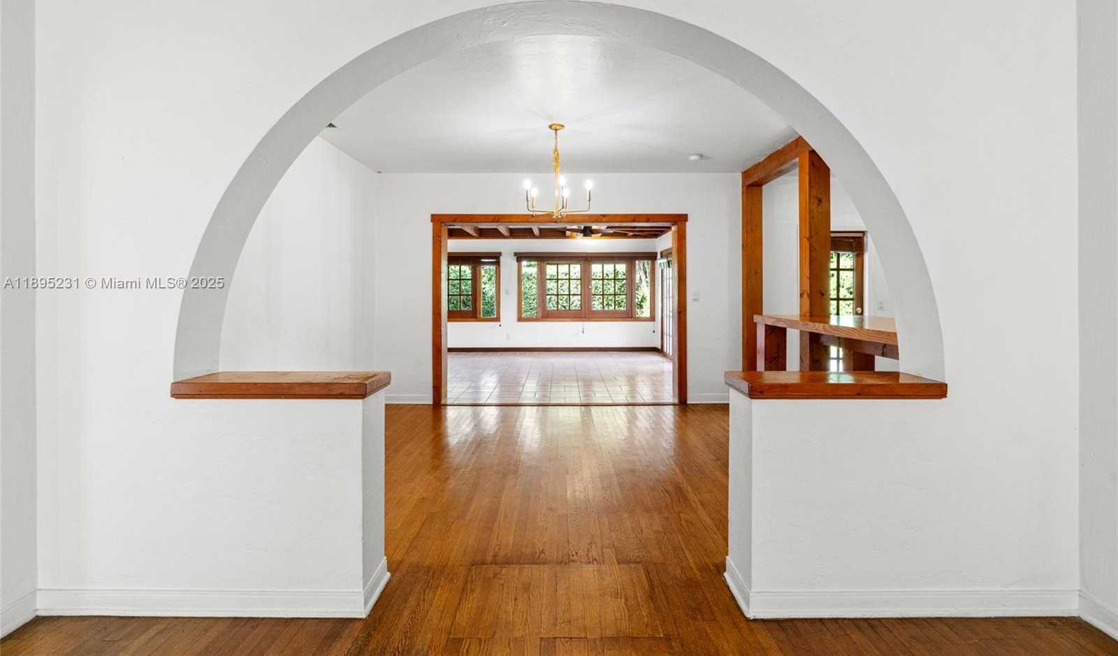 Small Image of 9212 NORTH EAST 10TH AVE, Miami Shores Number 12