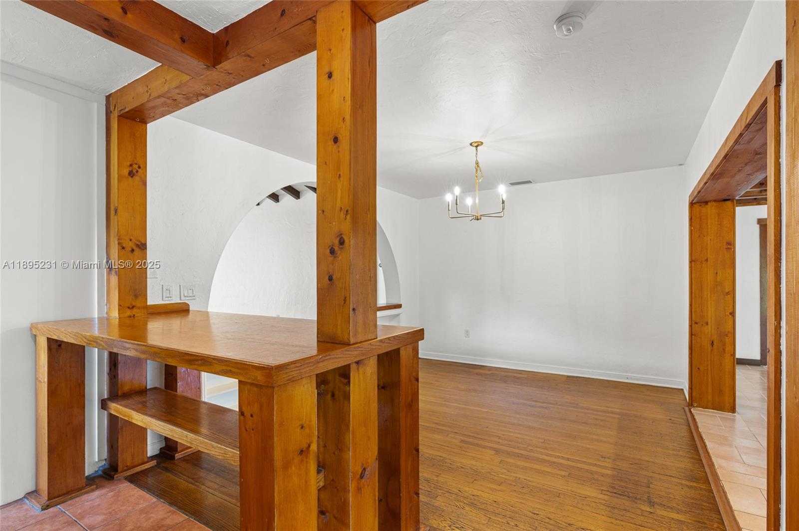 Small Image of 9212 NORTH EAST 10TH AVE, Miami Shores Number 17