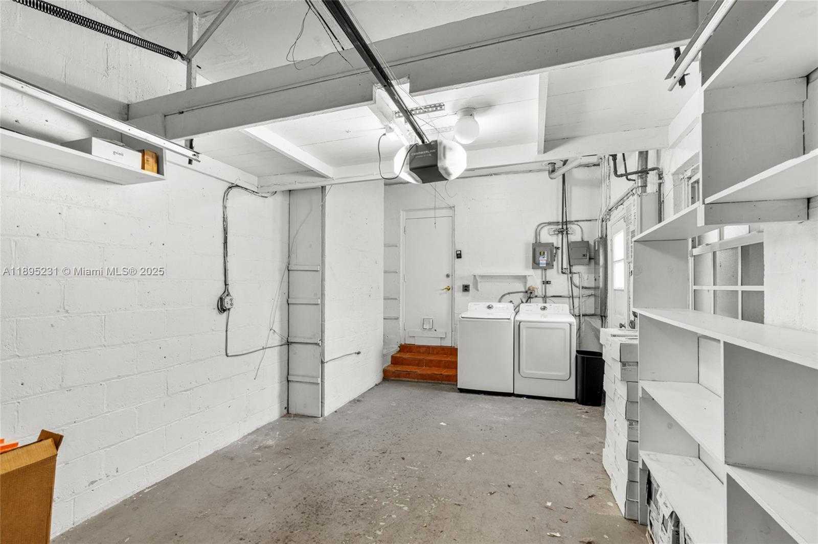 Small Image of 9212 NORTH EAST 10TH AVE, Miami Shores Number 32