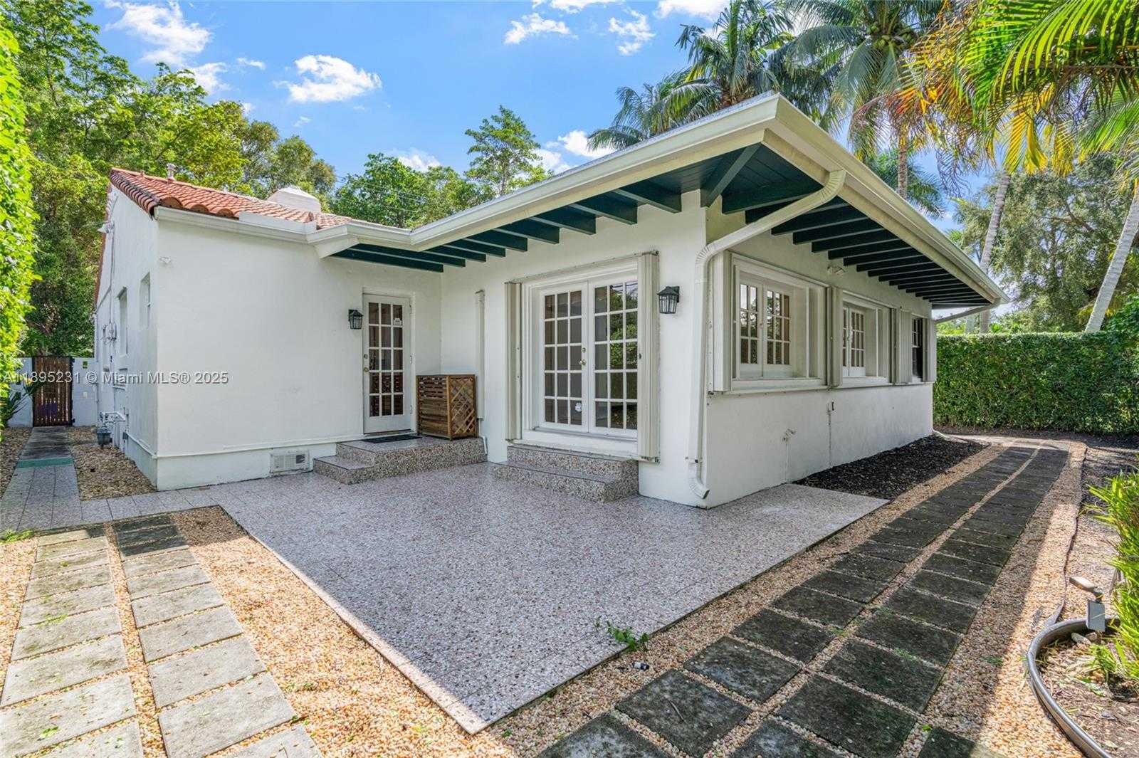 Small Image of 9212 NORTH EAST 10TH AVE, Miami Shores Number 35