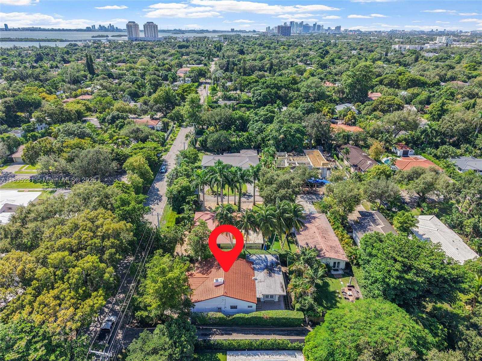 Small Image of 9212 NORTH EAST 10TH AVE, Miami Shores Number 42