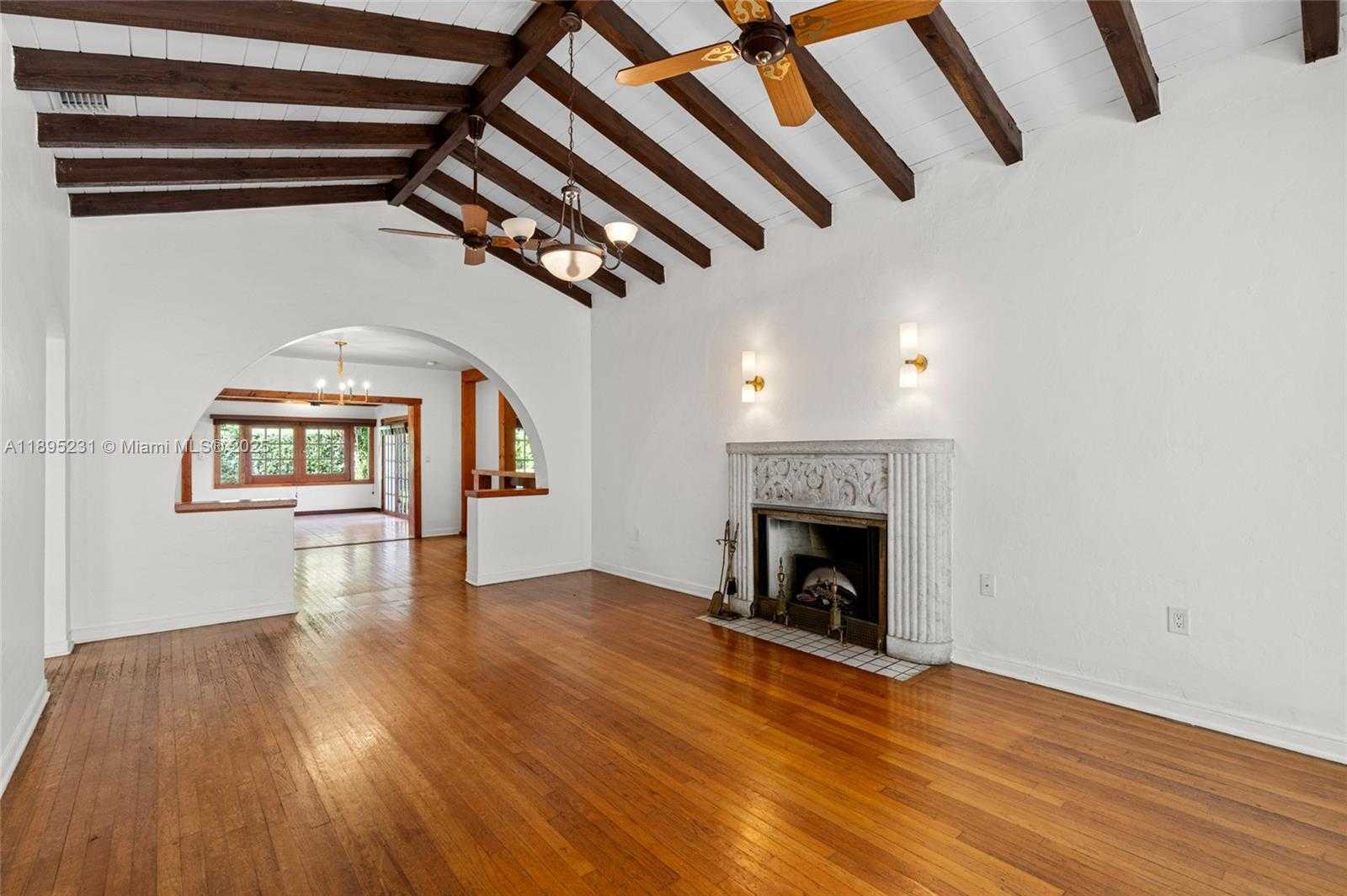Small Image of 9212 NORTH EAST 10TH AVE, Miami Shores Number 8