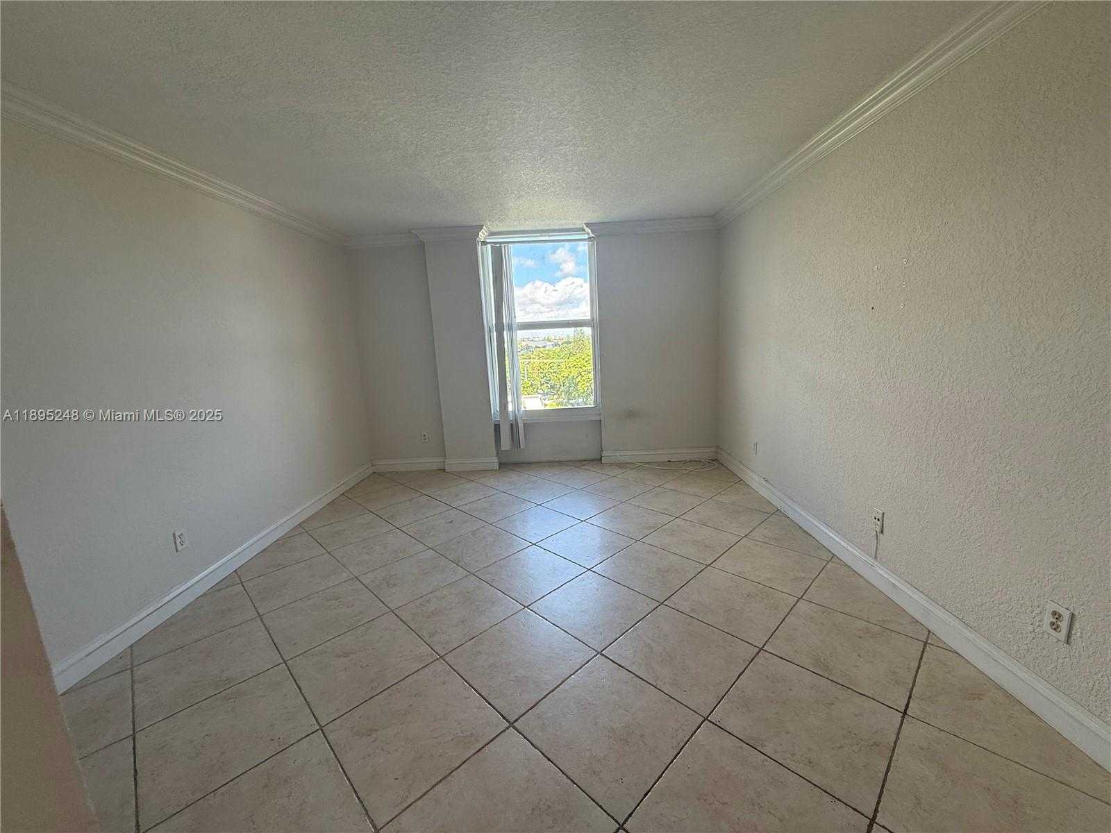 Small Image of 2000 NORTH EAST 135TH ST #701, North Miami Number 16