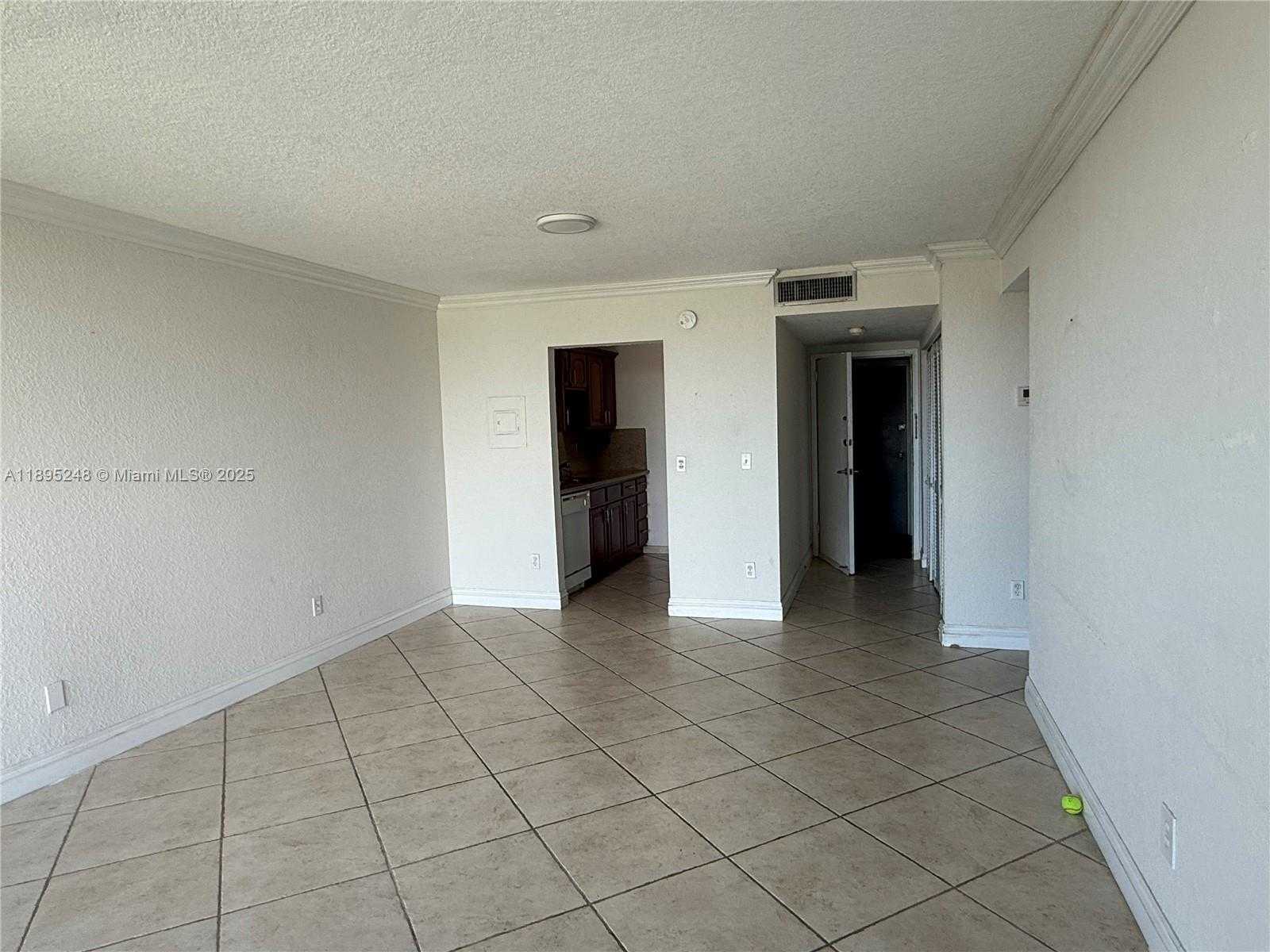 Small Image of 2000 NORTH EAST 135TH ST #701, North Miami Number 4