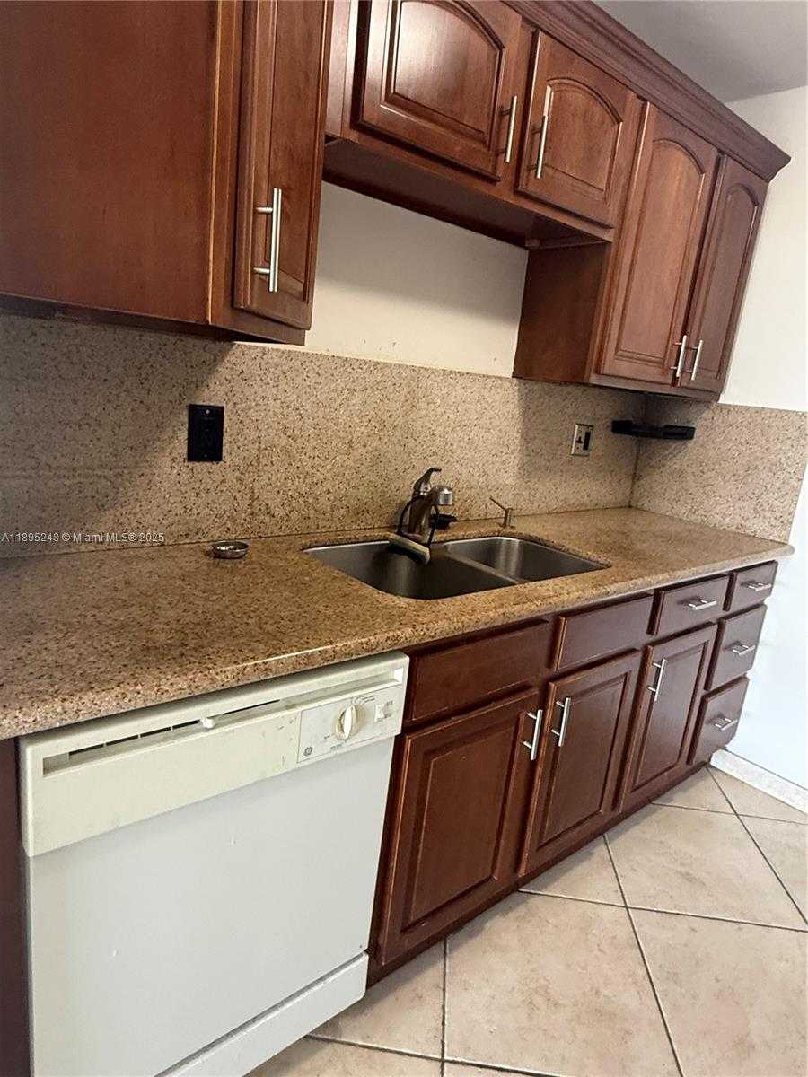 Small Image of 2000 NORTH EAST 135TH ST #701, North Miami Number 9