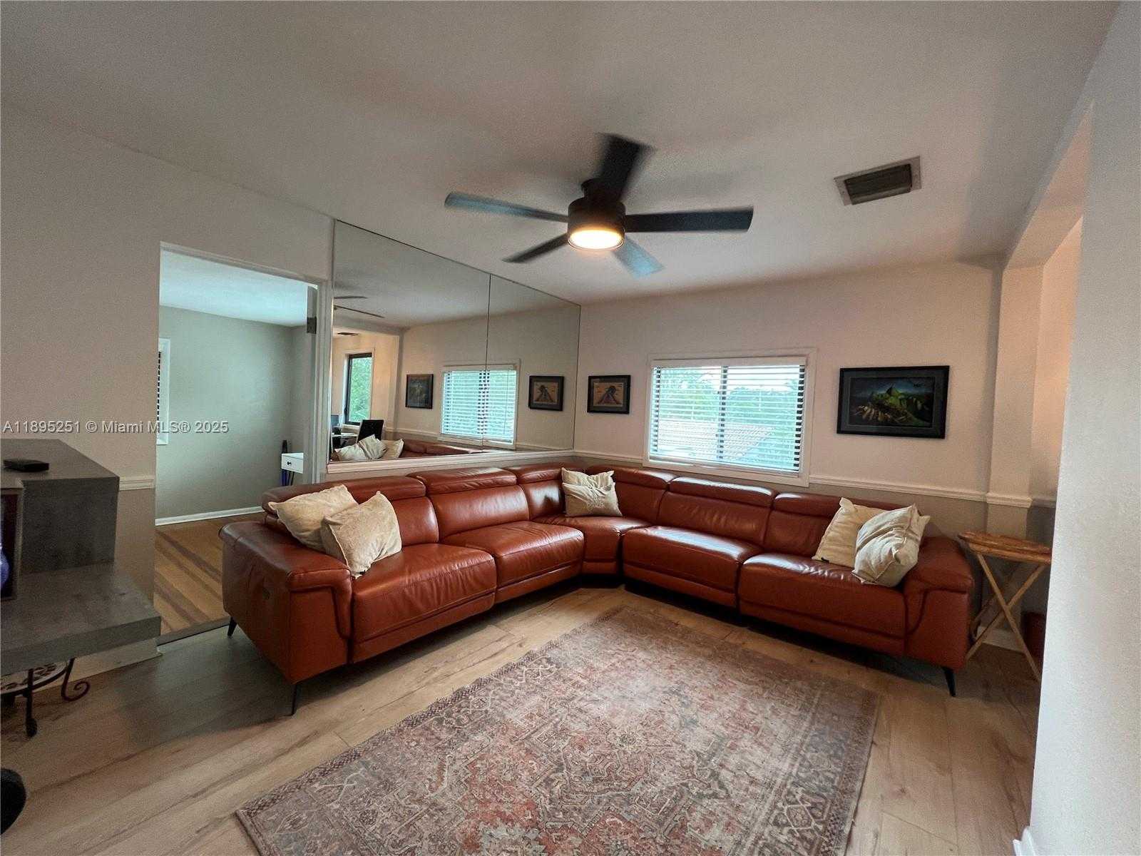 Small Image of 1534 MONROE ST #FLOOR 2, Hollywood Number 15