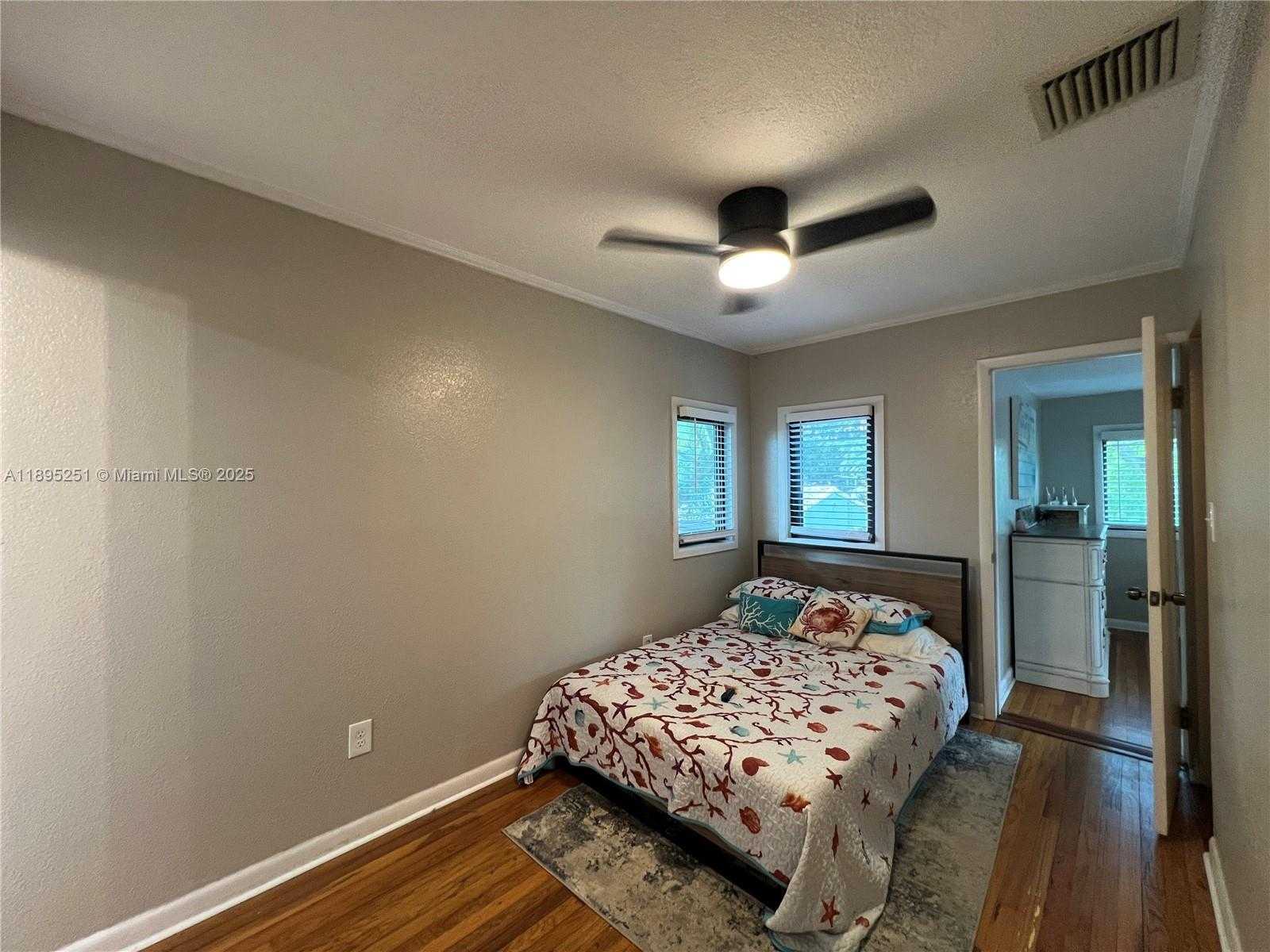 Small Image of 1534 MONROE ST #FLOOR 2, Hollywood Number 20