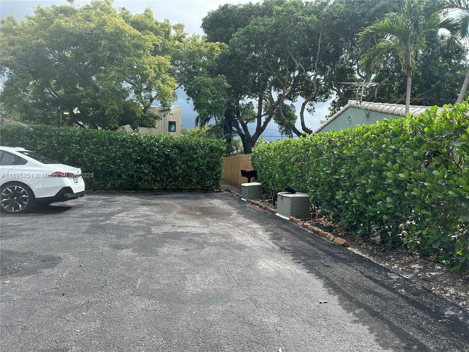 Small Image of 1534 MONROE ST #FLOOR 2, Hollywood Number 22