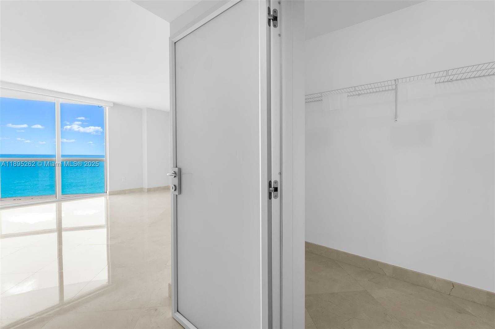 Small Image of 6365 COLLINS AVE #4002, Miami Beach Number 15