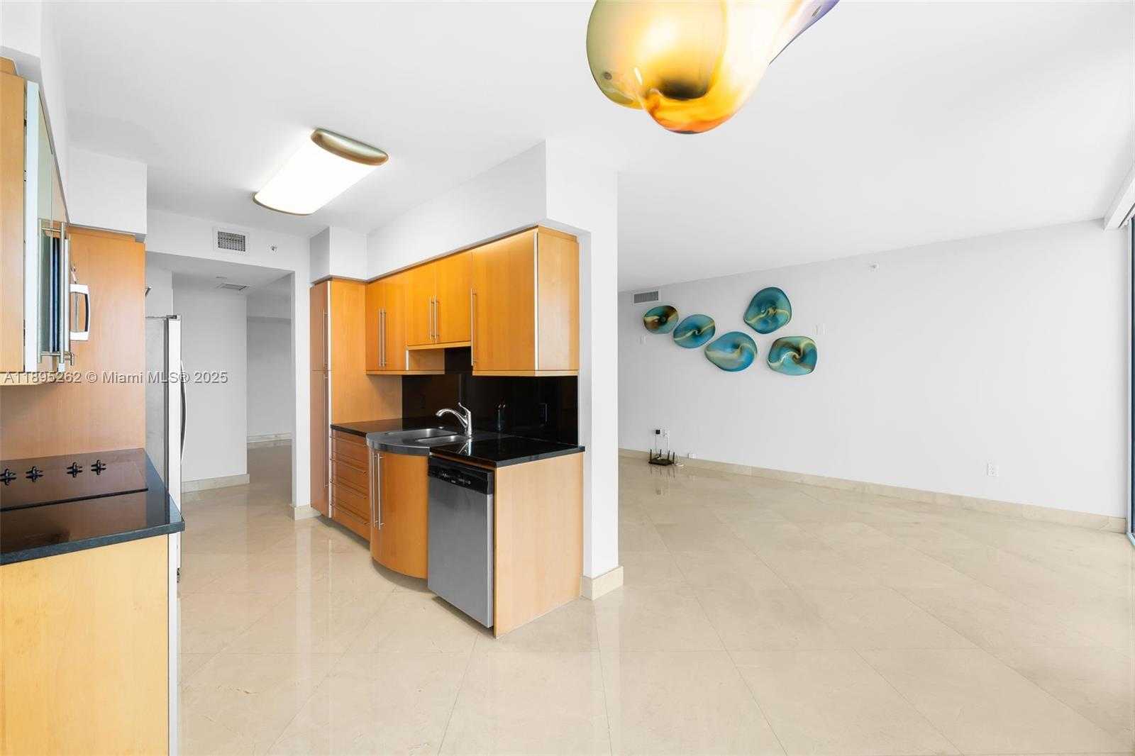 Small Image of 6365 COLLINS AVE #4002, Miami Beach Number 7